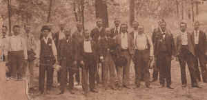 Group _1.jpg (67355 bytes)
