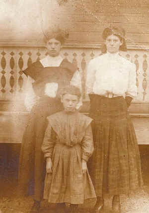 Three Young Women.jpg (261237 bytes)