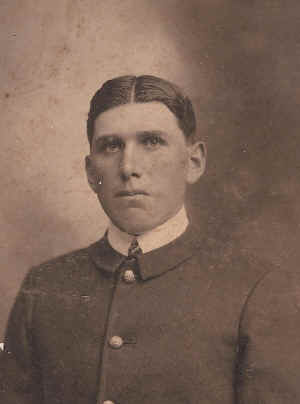 Unknown Man.jpg (227900 bytes)